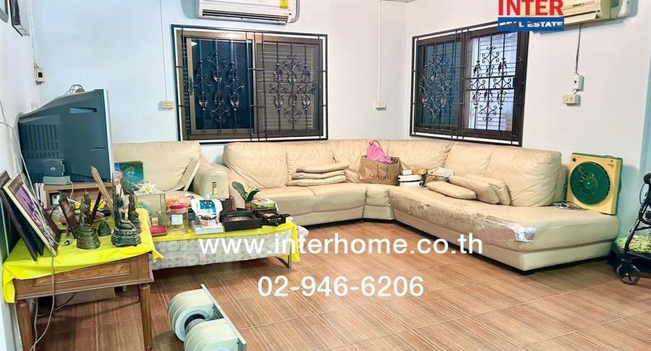 For sale 6 bedrooms house in Lat Phrao, Bangkok