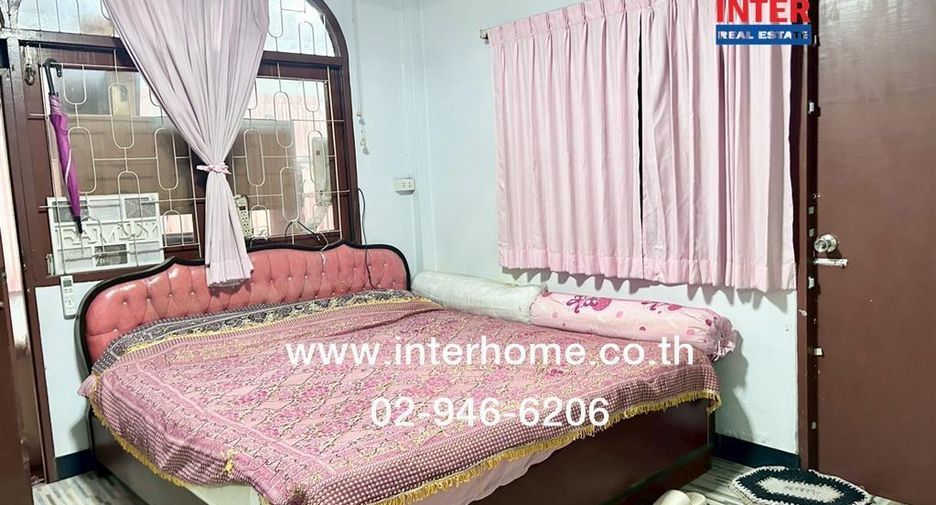 For sale 6 bedrooms house in Lat Phrao, Bangkok