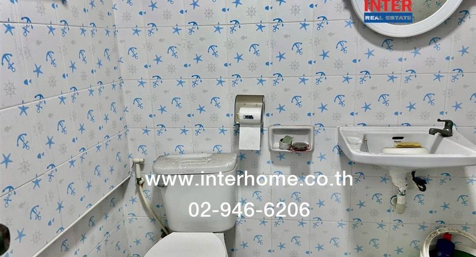 For sale 6 bedrooms house in Lat Phrao, Bangkok