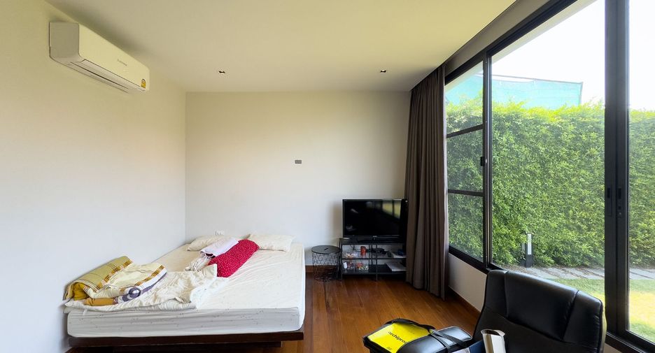 For sale 5 bedrooms house in Bang Na, Bangkok