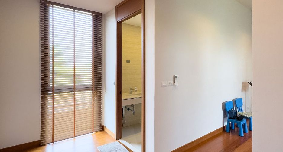 For sale 5 bedrooms house in Bang Na, Bangkok