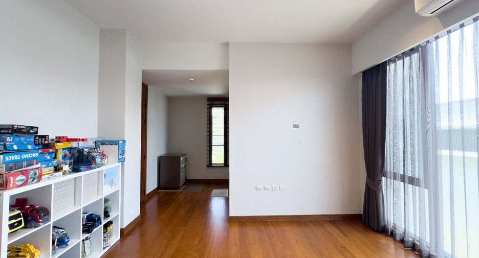 For sale 5 bedrooms house in Bang Na, Bangkok
