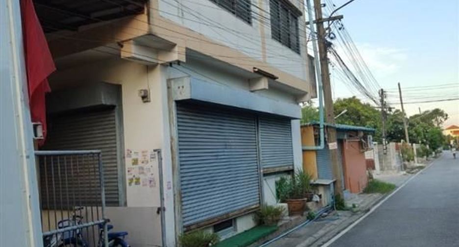 For sale 12 ベッドルーム apartment in Mueang Pathum Thani, Pathum Thani