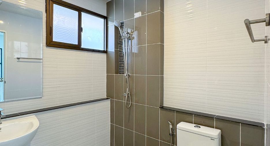 For sale 3 bedrooms house in Bang Phli, Samut Prakan