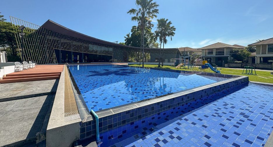 For sale 3 bedrooms house in Bang Phli, Samut Prakan