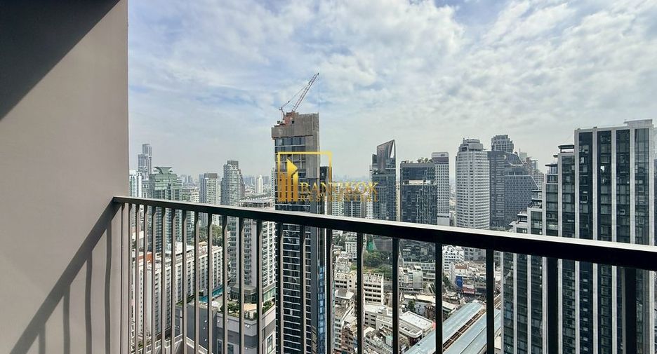 For rent 3 ベッドルーム condo in Khlong Toei, Bangkok