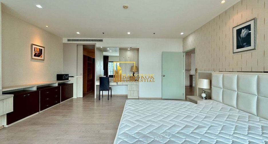 For rent 3 ベッドルーム condo in Khlong Toei, Bangkok