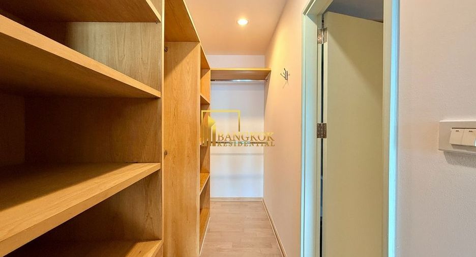 For rent 3 ベッドルーム condo in Khlong Toei, Bangkok
