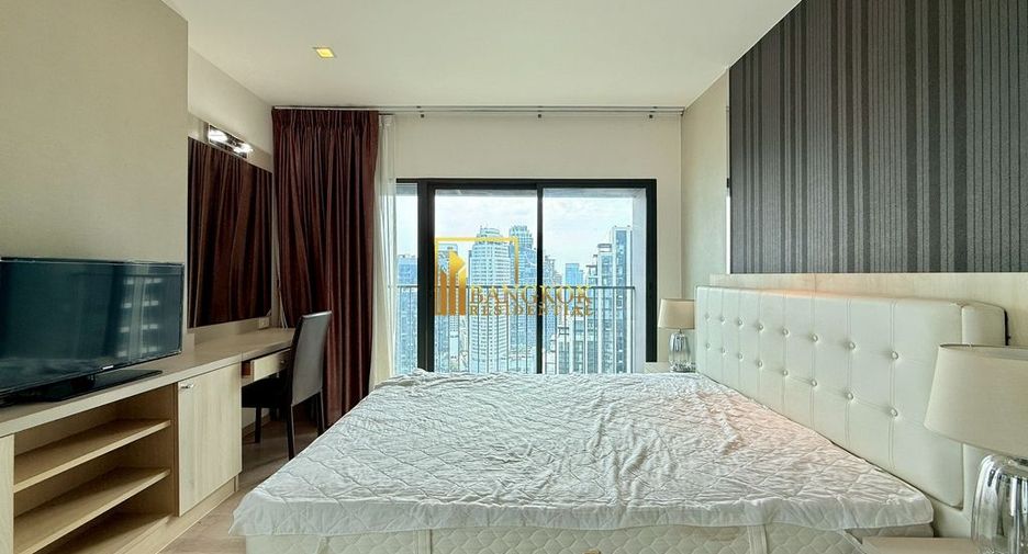 For rent 3 ベッドルーム condo in Khlong Toei, Bangkok