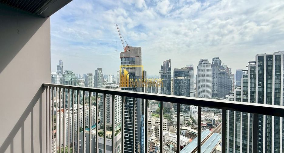 For rent 3 ベッドルーム condo in Khlong Toei, Bangkok