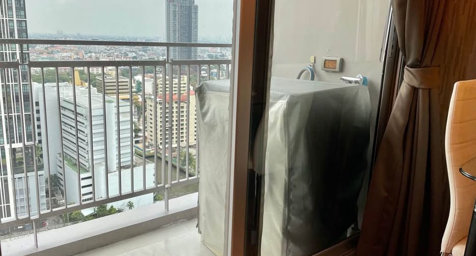 For rent 2 ベッドルーム condo in Watthana, Bangkok