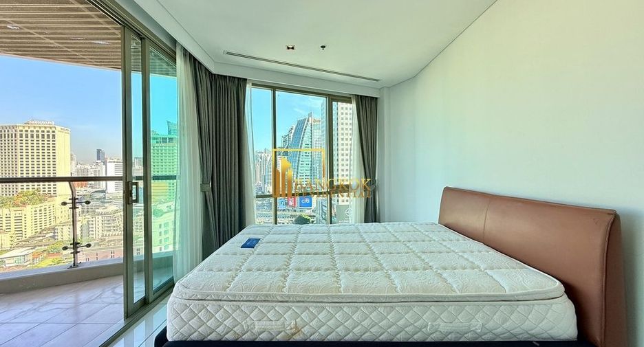 For rent 3 bedrooms condo in Khlong Toei, Bangkok