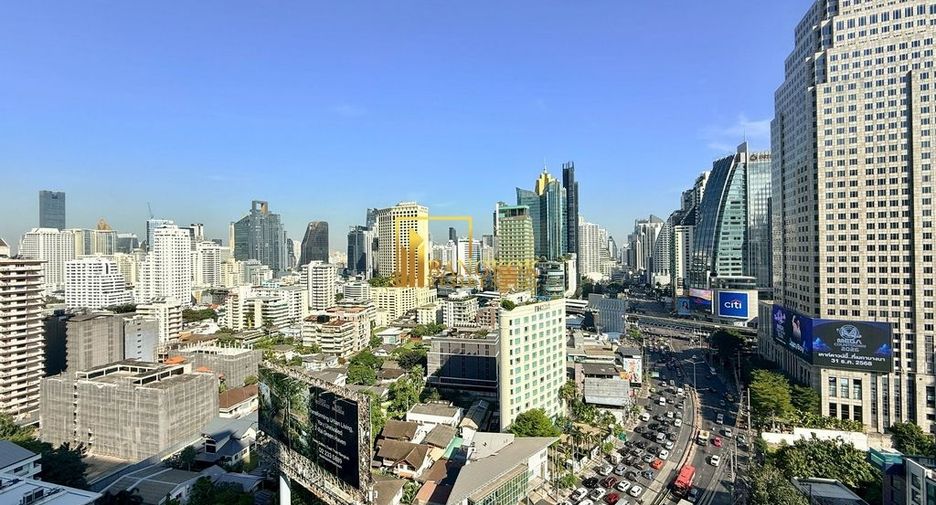 For rent 3 bedrooms condo in Khlong Toei, Bangkok