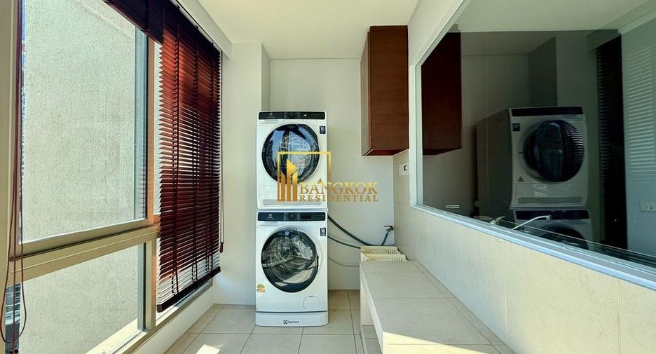 For rent 3 bedrooms condo in Khlong Toei, Bangkok