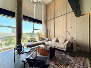 For rent 4 bedrooms condo in Watthana, Bangkok
