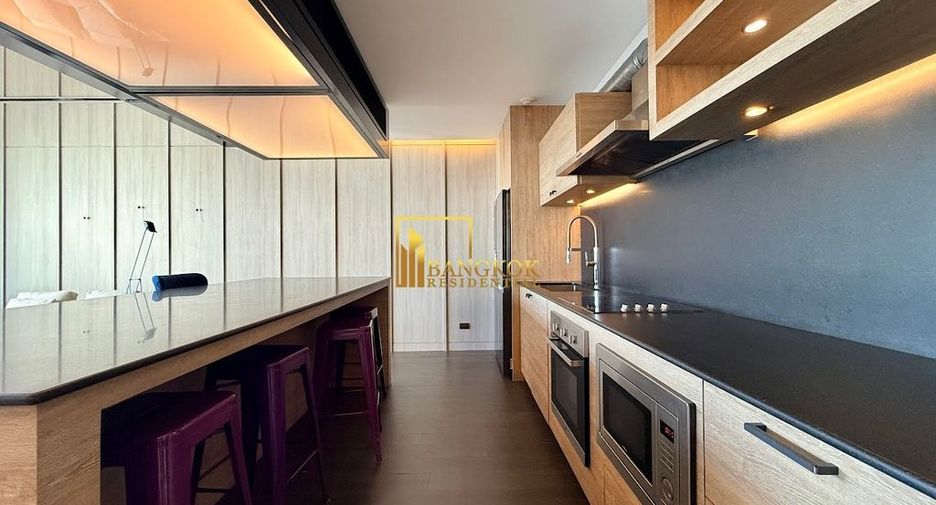 For rent 4 bedrooms condo in Watthana, Bangkok