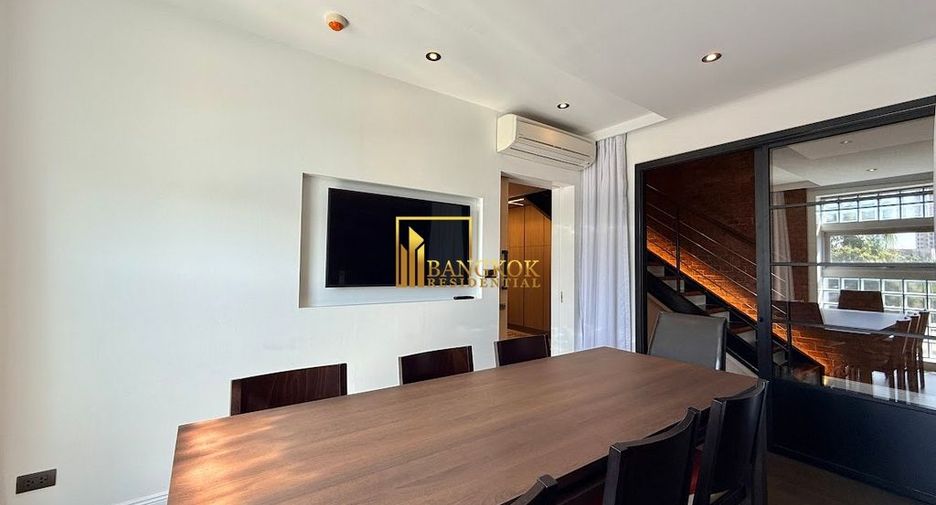For rent 4 bedrooms condo in Watthana, Bangkok