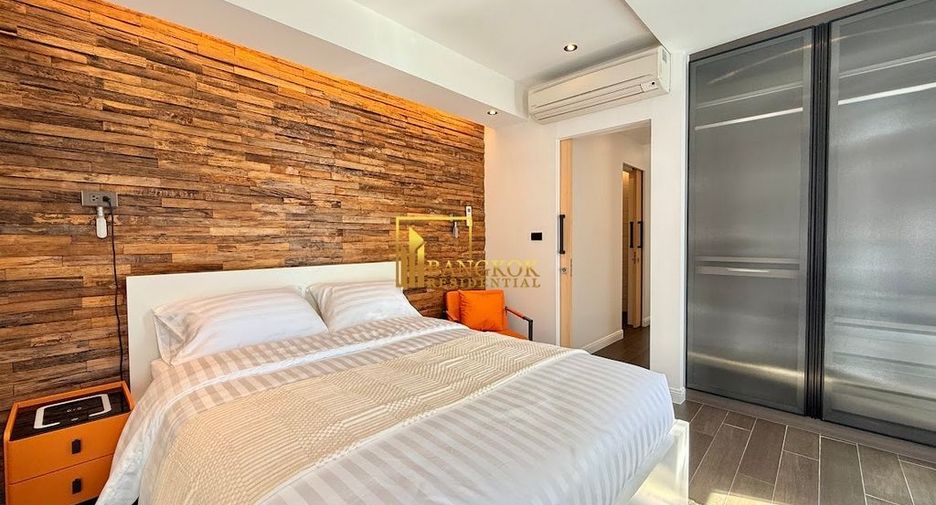 For rent 4 bedrooms condo in Watthana, Bangkok