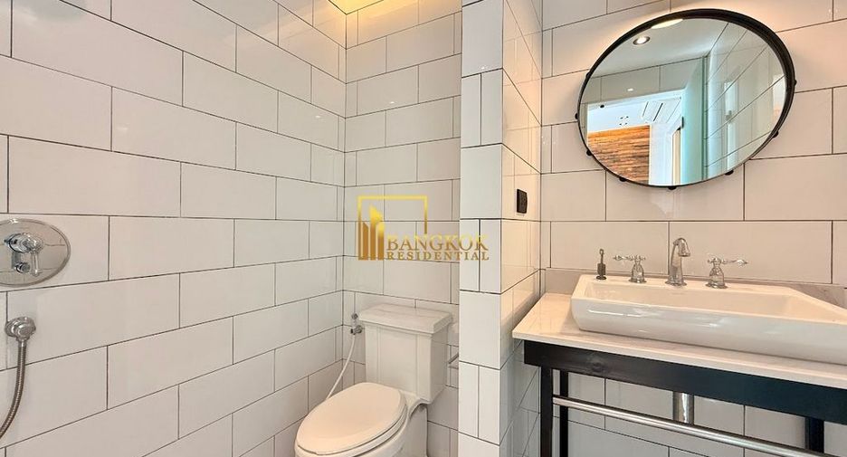 For rent 4 bedrooms condo in Watthana, Bangkok