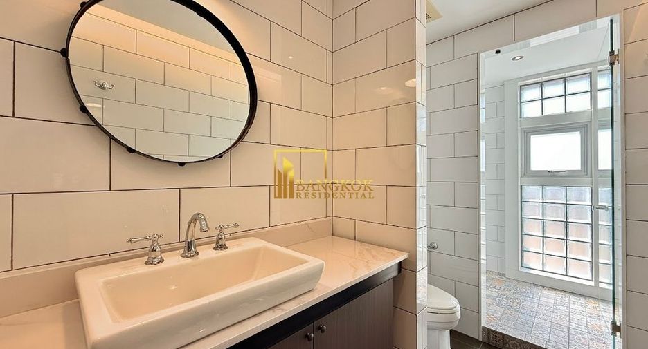 For rent 4 bedrooms condo in Watthana, Bangkok