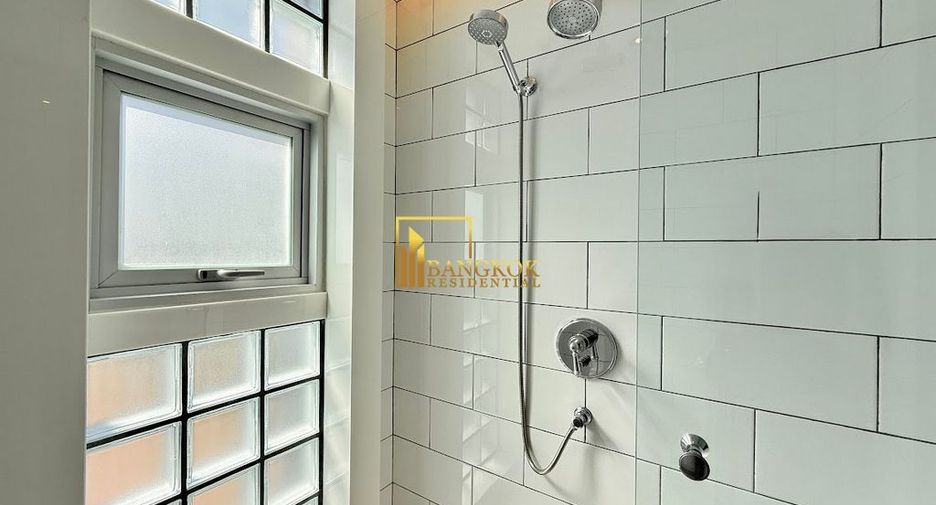 For rent 4 bedrooms condo in Watthana, Bangkok