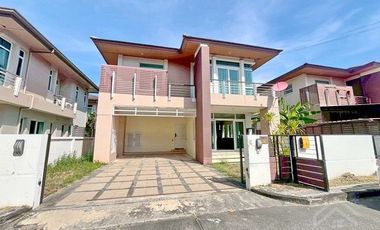 For rent 3 bedrooms house in Si Racha, Chonburi