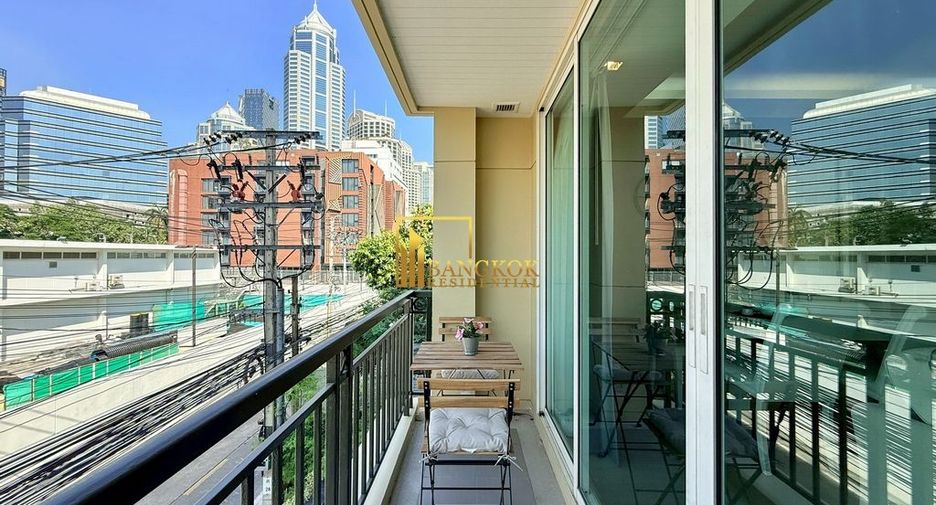 For rent 2 bedrooms condo in Pathum Wan, Bangkok