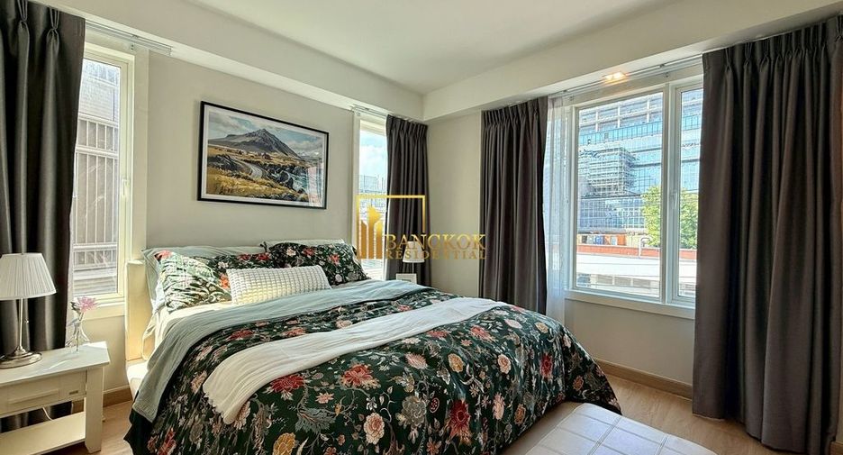 For rent 2 bedrooms condo in Pathum Wan, Bangkok