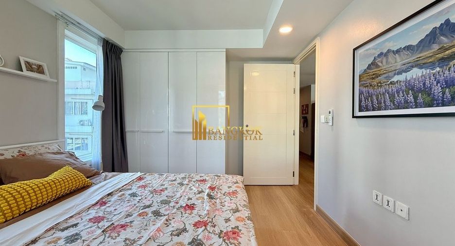 For rent 2 bedrooms condo in Pathum Wan, Bangkok