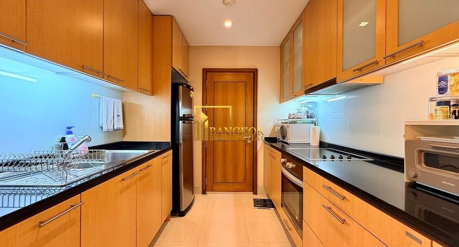 À louer 2 chambres condo à Sathon, Bangkok