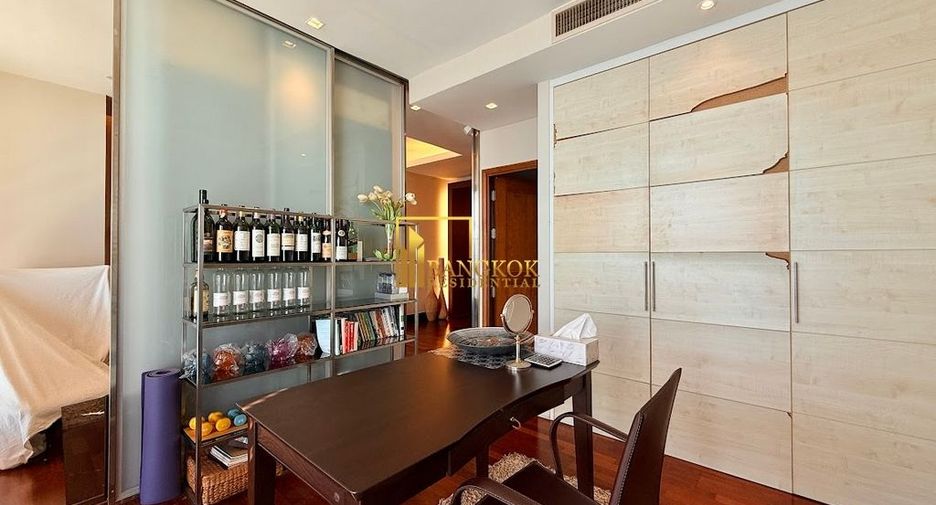 À louer 2 chambres condo à Sathon, Bangkok