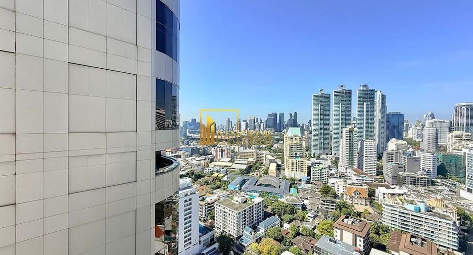 For rent 3 ベッドルーム condo in Khlong Toei, Bangkok