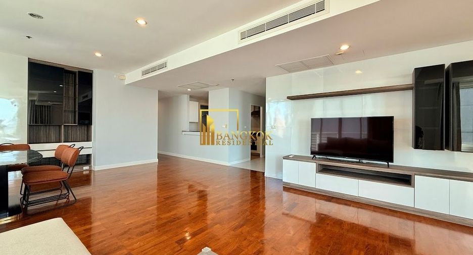 For rent 3 ベッドルーム condo in Khlong Toei, Bangkok