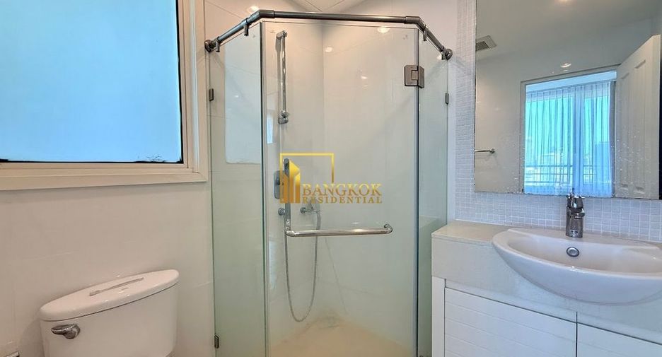 For rent 3 ベッドルーム condo in Khlong Toei, Bangkok
