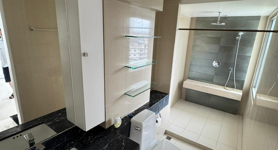 For sale 2 bedrooms condo in Bang Lamung, Chonburi