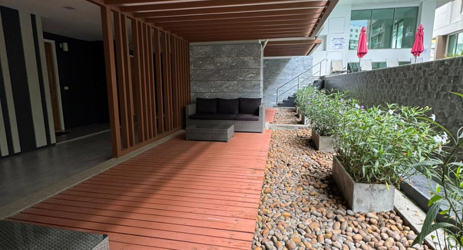 For sale 2 bedrooms condo in Bang Lamung, Chonburi