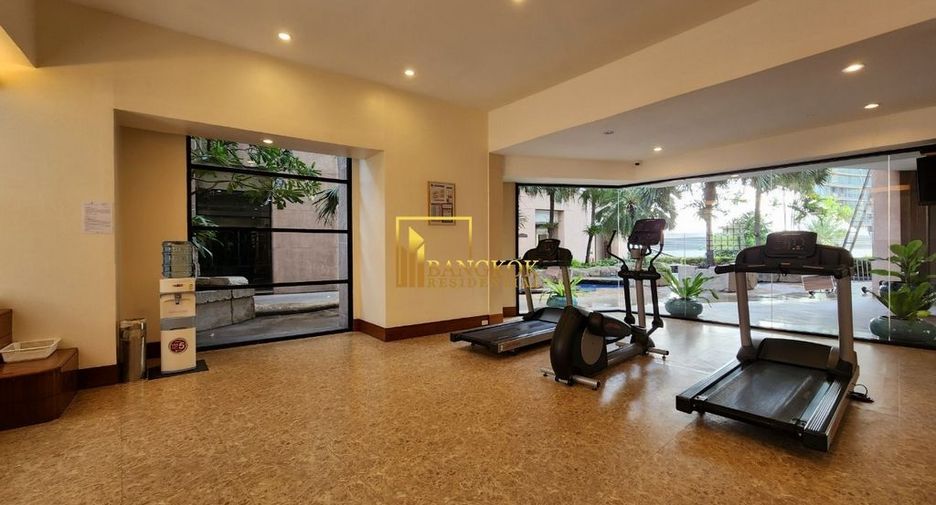 For rent 2 bedrooms condo in Khlong Toei, Bangkok