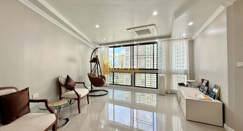 For rent 2 bedrooms condo in Khlong Toei, Bangkok
