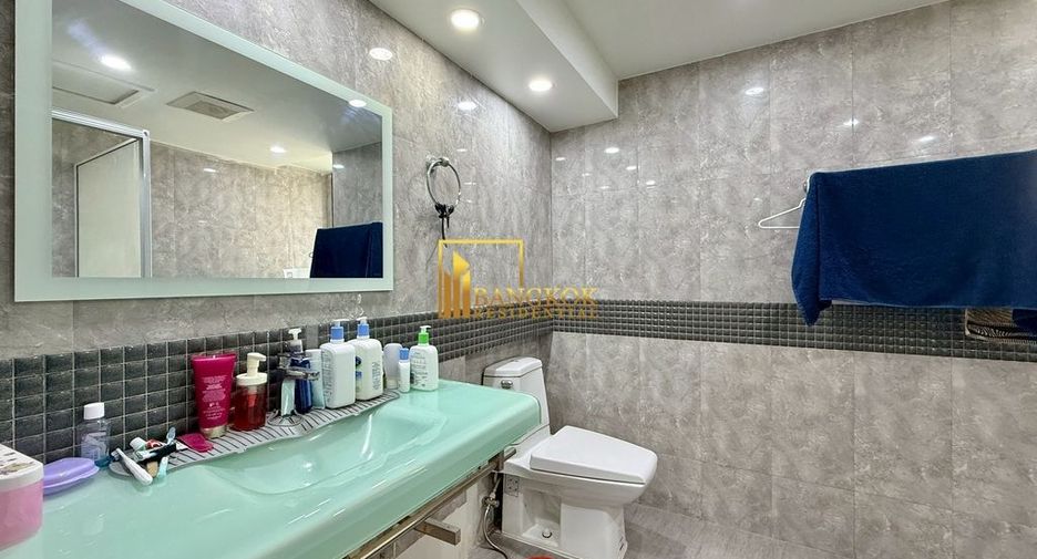 For rent 2 bedrooms condo in Khlong Toei, Bangkok