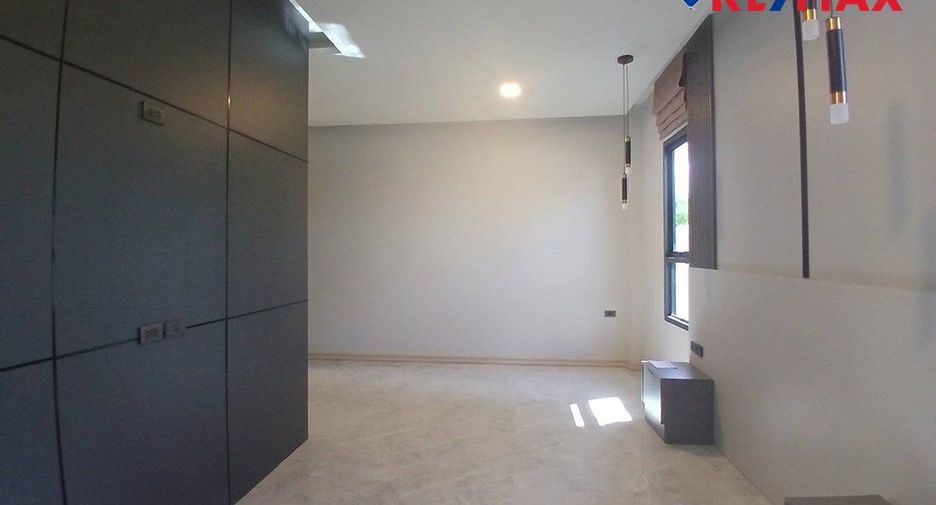 For sale 3 bedrooms house in Bang Lamung, Chonburi