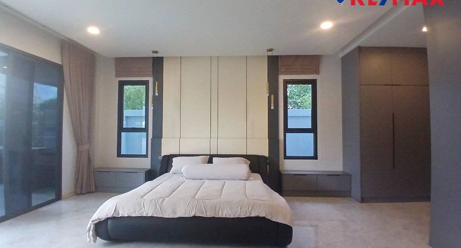 For sale 3 bedrooms house in Bang Lamung, Chonburi