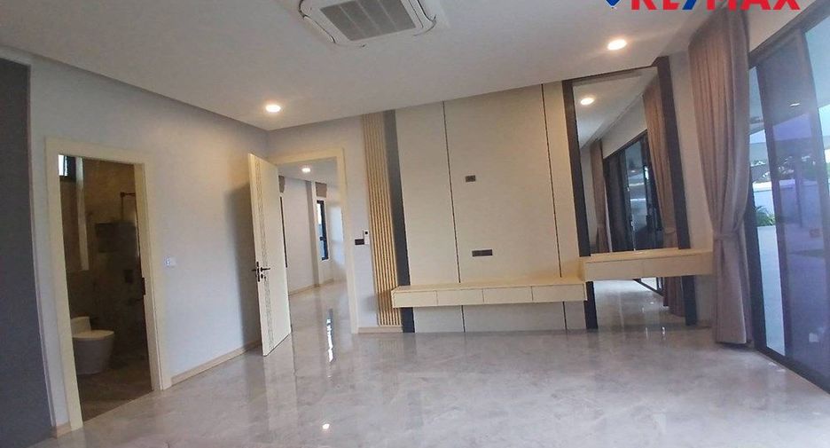 For sale 3 bedrooms house in Bang Lamung, Chonburi