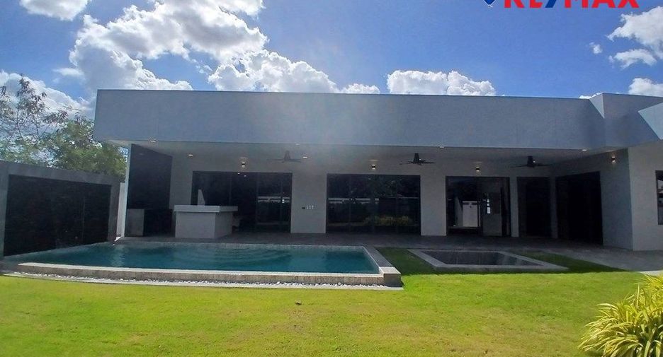 For sale 3 bedrooms house in Bang Lamung, Chonburi