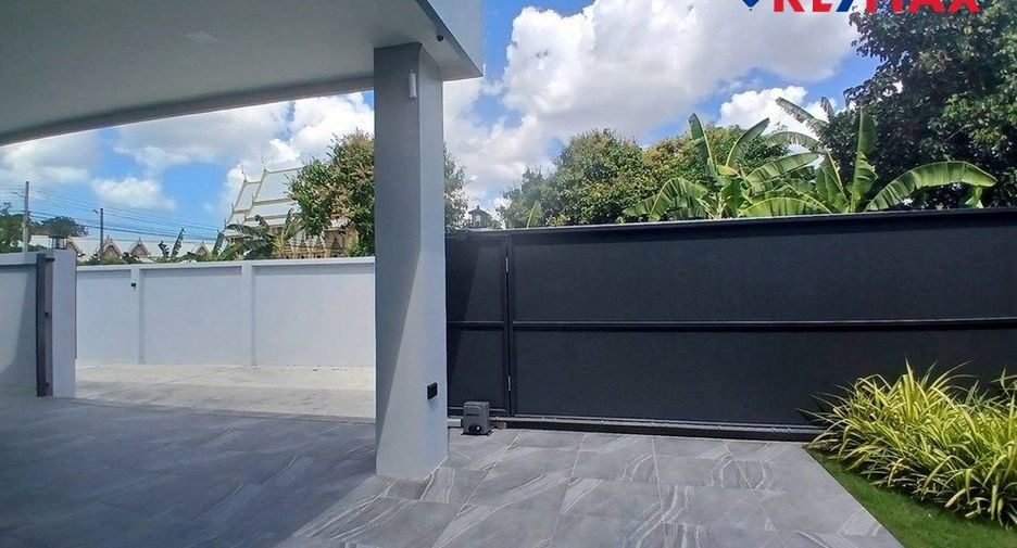 For sale 3 bedrooms house in Bang Lamung, Chonburi