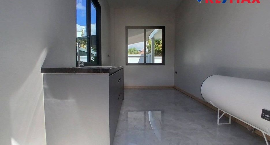For sale 3 bedrooms house in Bang Lamung, Chonburi