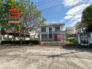 For sale 3 bedrooms house in Mueang Pathum Thani, Pathum Thani