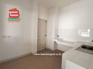 For sale 3 bedrooms house in Mueang Pathum Thani, Pathum Thani