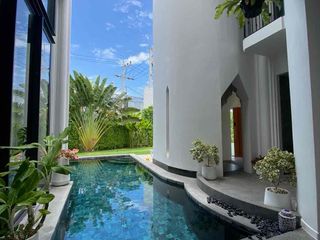 Villa en alquiler de 3 habitaciones en Bang Lamung, Chonburi