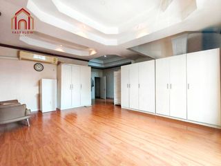 For sale 5 bedrooms townhouse in Bang Sue, Bangkok