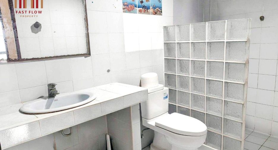 Casa adosada en venta de 5 habitaciones en Bang Sue, Bangkok